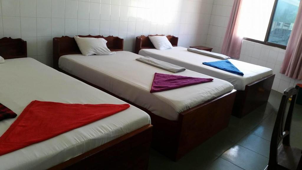 Chhaya Guest House Батамбанг Екстериор снимка