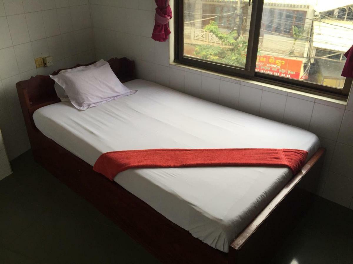 Chhaya Guest House Батамбанг Екстериор снимка